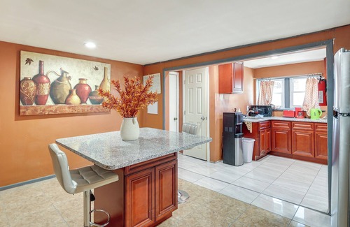 Chester House | 1 Mi to Hospital: Townhouse w/Patio in Chester