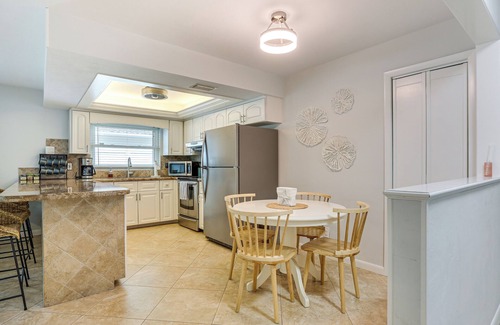 Naples Park House | 1 Mi to Naples Beach! Home on 500 Block w/Yard