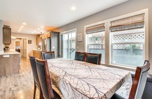 Lakeside House | 1 Mi to Oregon Dunes Quiet Getaway with Deck