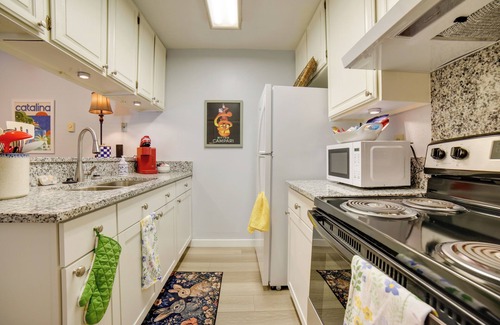 Reno/Tahoe Airport House | 1 Mi to Reno-Sparks: Home in Family-Friendly Area!