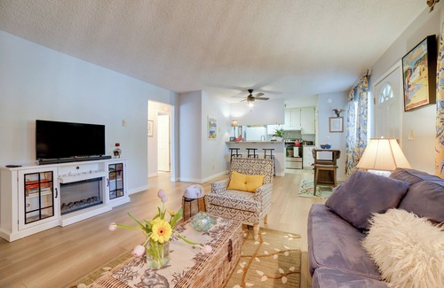 Reno/Tahoe Airport House | 1 Mi to Reno-Sparks: Home in Family-Friendly Area!