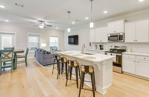 Panama City Beach House | 1 Mi to Sand & Surf: Townhome w/Pool in PCB!