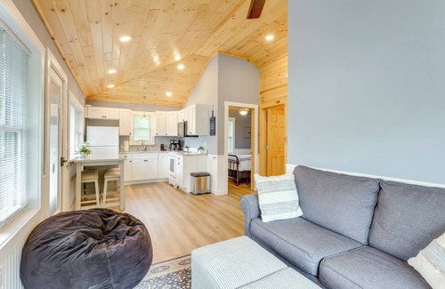 Lake George House | 1 Mi to Village: Waterfront Oasis in Lake George!