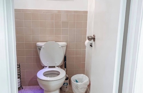 Far North Dallas Apartment | 1 mile from Dallas Galleria Mall