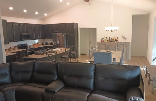 Avoca House | >1 Mile from Monroe Lake, 24 minutes away from Indiana University
