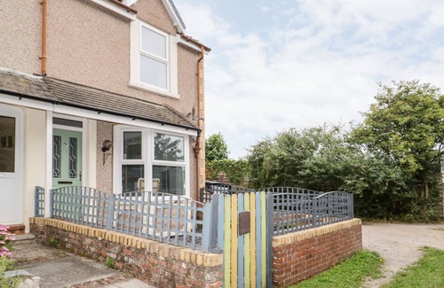 Llandudno Junction Cottage | 1 RIVER VIEW TERRACE, family friendly in Llandudno Junction