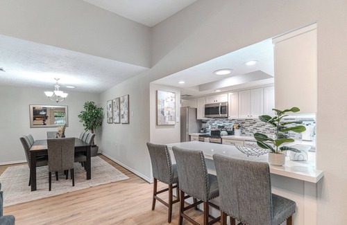 Panther Creek House | 1 story, family friendly 3bdr in The Woodlands! !