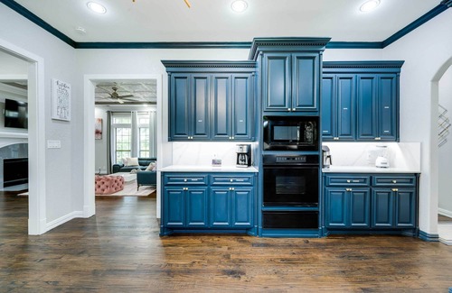 McKinney Villa | 10 Acres w/Pool & Pond: Luxury Melissa Villa!