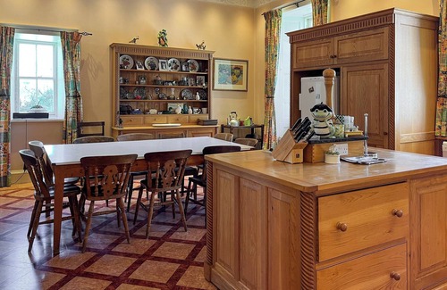 Newbridge Cottage | 10 bedroom accommodation in Dumfries