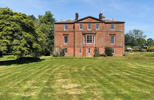 Newbridge Cottage | 10 bedroom accommodation in Dumfries
