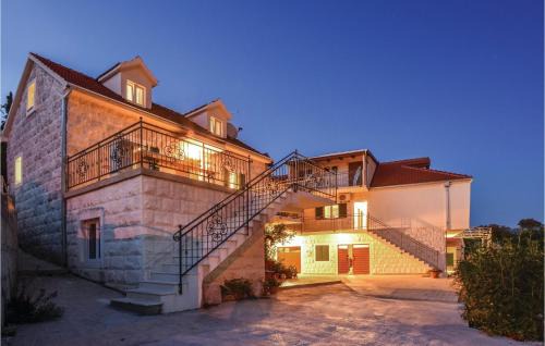 Kucice House | 10 Bedroom Beautiful Home In Kucice