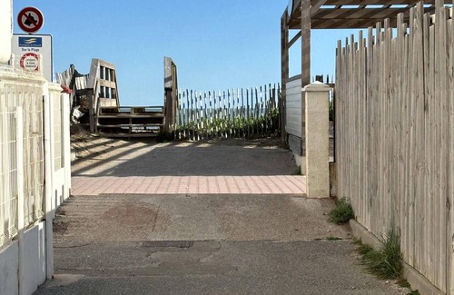 Frontignan Apartment | 10 Mètres De La Plage Avec Piscine Et Jardin