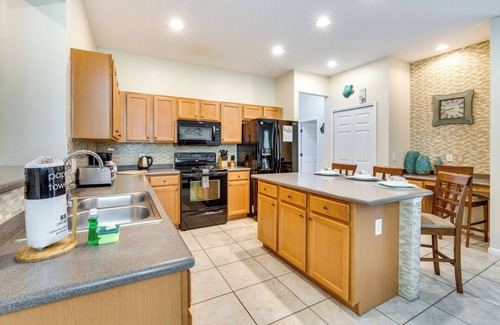 Bellavida House | 10 Mi to Disney: Home w/Game Room & Lanai!