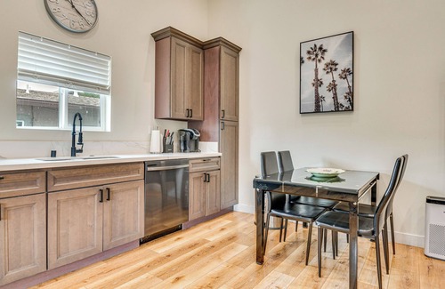Rosemead Cottage | 10 Mi to Dtwn LA: Cat-Friendly Rosemead Cottage