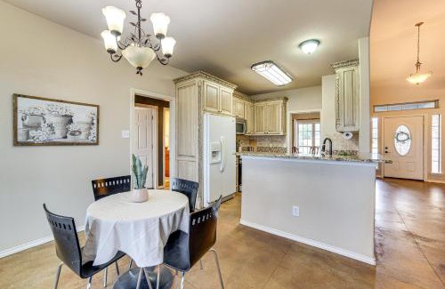 Wills Point House | 10 Mi to Lake Tawakoni Family Wills Point Getaway
