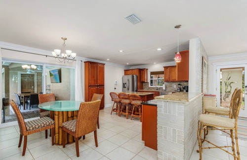 McGregor House | 10 Miles to Fort Myers Beach