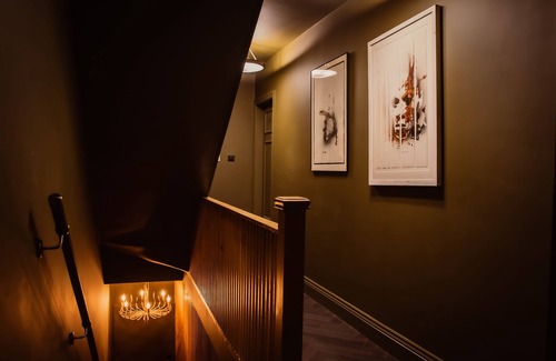 Shoreditch Apartment | 10-min to The City of London! King Size Bed & Sofa Bed with en-suite Bathroom.