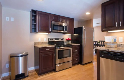 Watertown Apartment | 10 mins to Boston, 2 Bedroom, 2 Bathroom, Kitchen, 1,300 SF Private Living Space