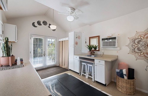 Bountiful House | 10 Mins to Lagoon, Hiking, & Downtown! Huge Fenced Yard, BBQ, Games, Family Fun
