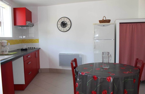 Molineuf Apartment | 10 MINUTES FROM THE CENTER OF BLOIS, BRIGHT NEW APARTMENT,
