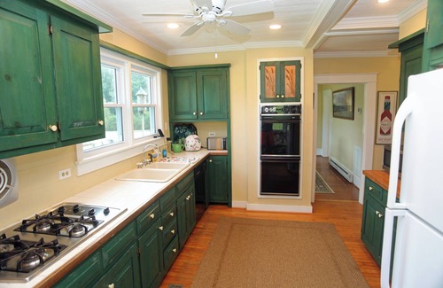 Alton Cottage | 10 minutes from VIR. Great bass fishing! Rustic cottage on large private pond.
