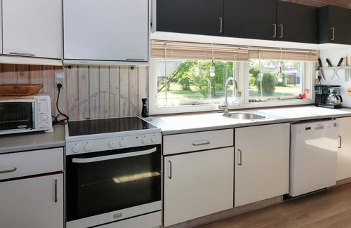 Egense House | 10 person holiday home in Storvorde-By Traum