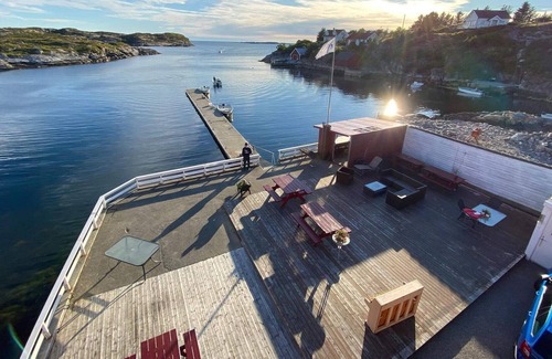 Nautnes House | 10 person holiday home in Tjeldstø