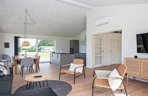 Ansager House | 10 person holiday home in Ansager