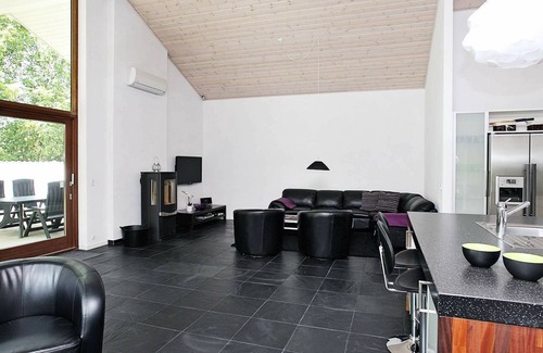 Aalbaek House | 10 person holiday home in Ålbæk