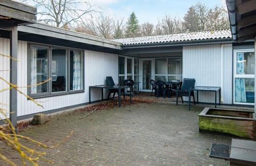Fjellerup House | 10 person holiday home in Glesborg-By Traum