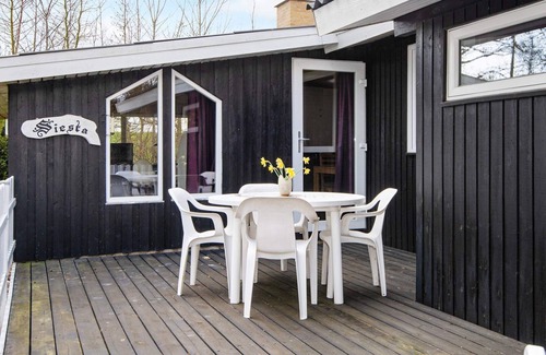 Ronde House | 10 person holiday home in Rønde