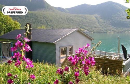 Sifjord House | 10 person holiday home in Kaldfarnes-By Traum