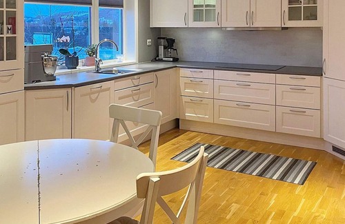 Sandnes House | 10 person holiday home in SANDNES