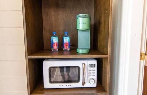 Trenton House | 10 Rooms In Boutique Motel