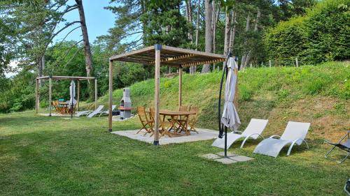Villeneuve-sous-Pymont House | 100 m² House ∙ 2 bedrooms ∙ 6 guests
