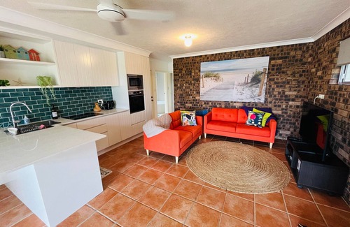 Malua Bay Apartment | 100 m from a secluded beach