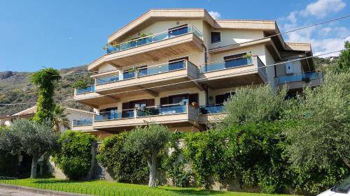 Mazzeo Apartment | 100 m² Apartment ∙ 2 bedrooms ∙ 4 guests