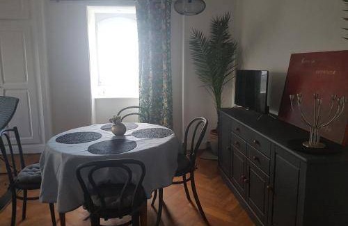 Munster Apartment | 100 m² Apartment ∙ 2 bedrooms ∙ 5 guests