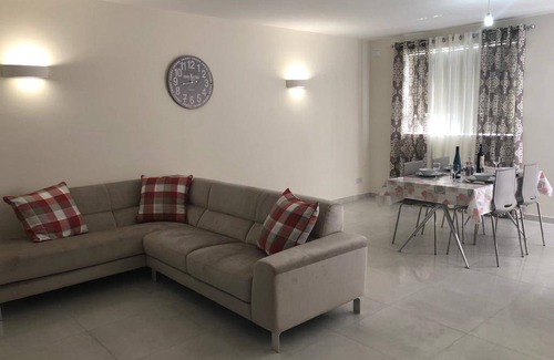 Marsaskala Apartment | 100 m² Apartment ∙ 2 bedrooms ∙ 4 guests