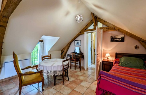 Saulnay Cottage | 100 m² Cabin ∙ 2 bedrooms ∙ 5 guests