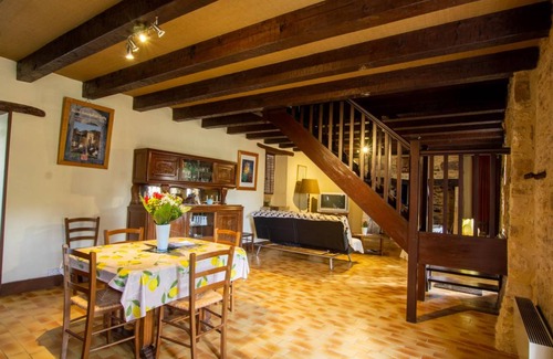Archignac House | 100 m² Gîte ∙ 2 bedrooms ∙ 4 guests