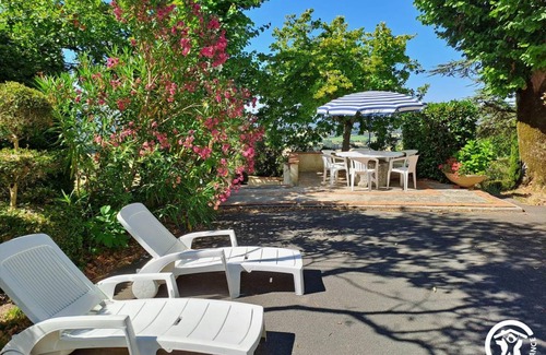 Puylaurens House | 100 m² Gîte ∙ 3 bedrooms ∙ 6 guests