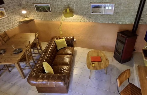 Poullignac House | 100 m² House ∙ 2 bedrooms ∙ 4 guests