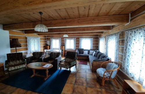 Hronov House | 100 m² House ∙ 2 bedrooms ∙ 11 guests