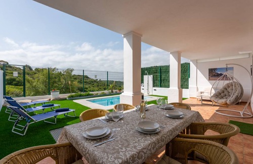 Casares House | 100 m² House ∙ 2 bedrooms ∙ 4 guests