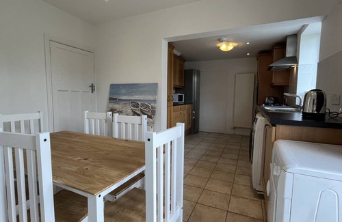 Ballsbridge House | 100 m² House ∙ 4 bedrooms ∙ 7 guests