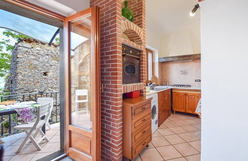 Roccagloriosa House | 100 m² House ∙ 2 bedrooms ∙ 6 guests