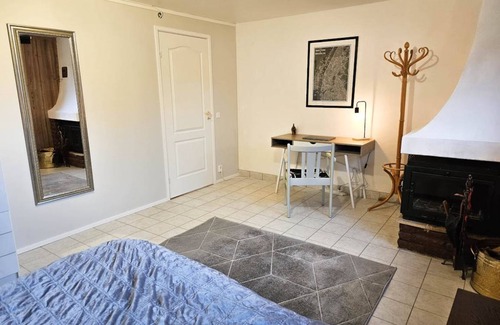Vastra Frolunda Resort | 100 m² Private room ∙ 1 bedroom ∙ 1 guest