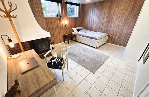 Vastra Frolunda Resort | 100 m² Private room ∙ 1 bedroom ∙ 1 guest