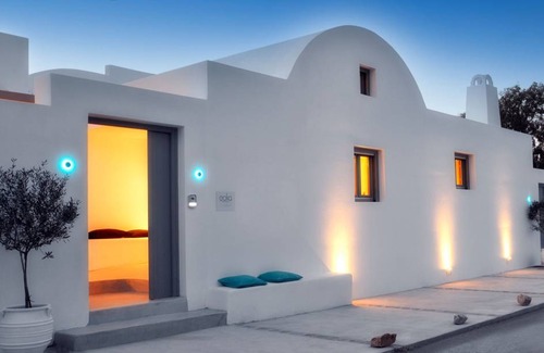 Kamari Villa | 100 m² Villa ∙ 2 bedrooms ∙ 6 guests